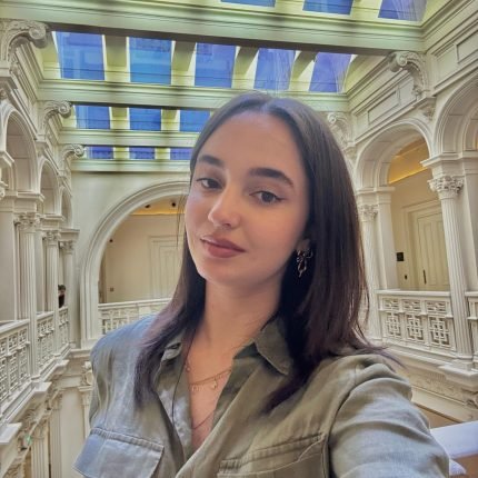 Melek Özten